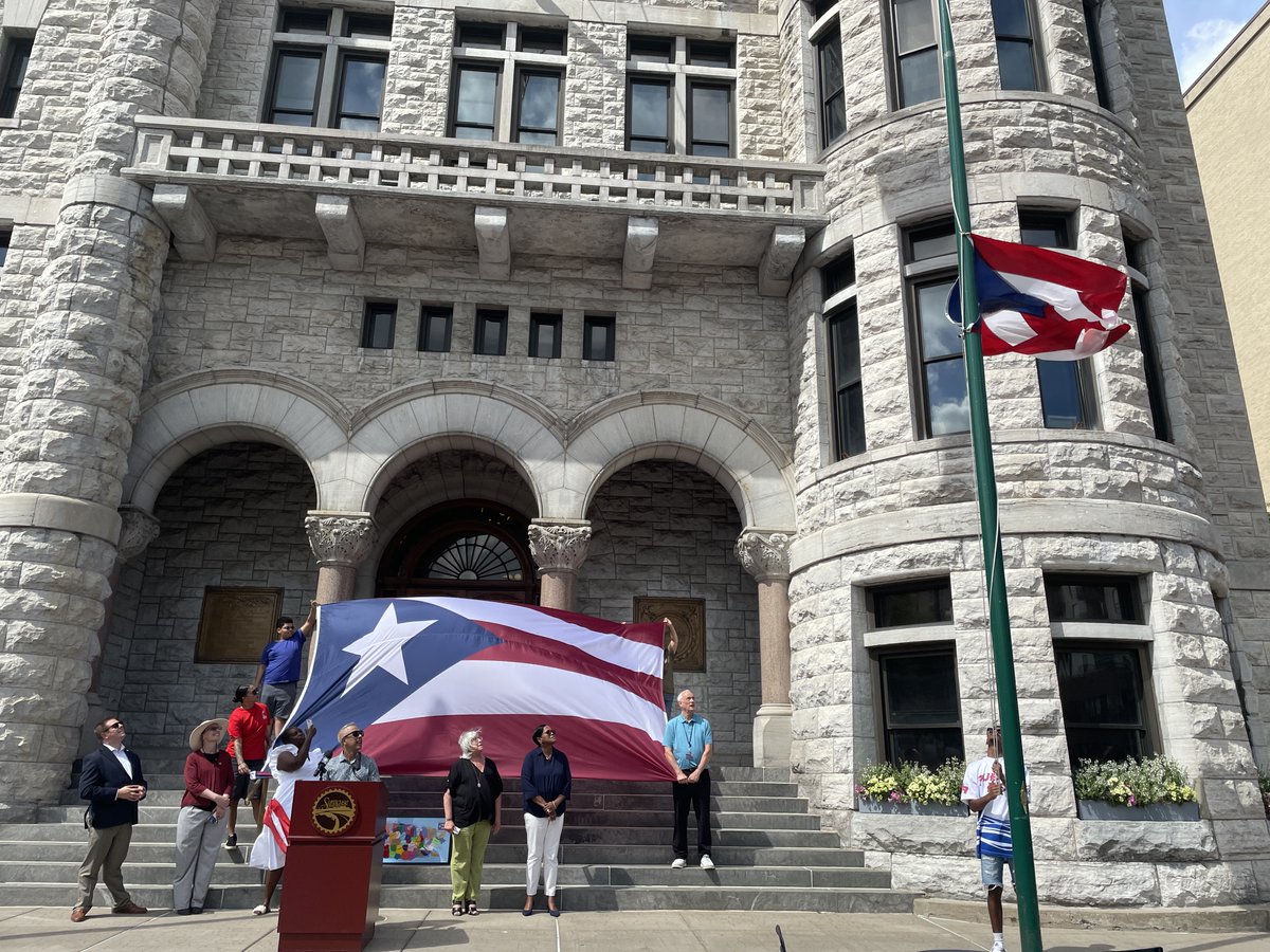 Today, Deputy Mayor Owens and local leaders celebrated Constitution Day of Puerto Rico with a Flag Raising at Syracuse City Hall! Join us in honoring the 5th Annual Puerto Rican Festival of Syracuse, a vibrant celebration of culture, music, and traditions!