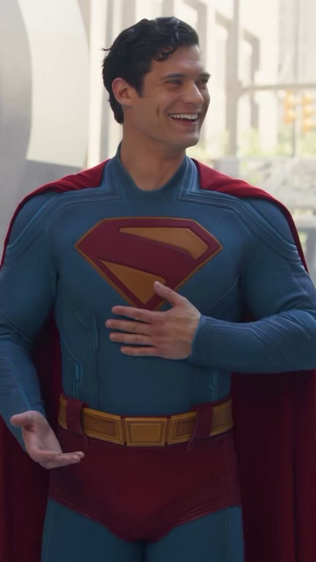 yara_wayne's tweet image. Tenemos a un chico que está feliz de interpreter al superhéroe más grande el mundo y lo tendremos para rato!
Que alegría ser fan de DC! Y tener al más grande de vuelta.