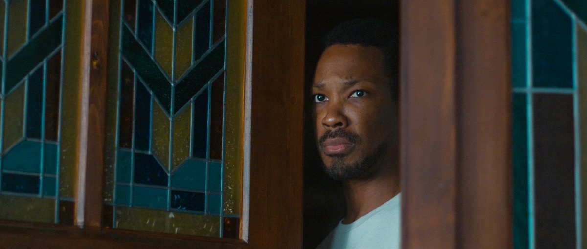 VIMOOZ's tweet image. Get a first look at THE MAN IN THE BASEMENT, starring Corey Hawkins, Willem Dafoe, and Anna Diop. Based on Walter Mosley’s acclaimed novel. An official selection of the 2025 Toronto International Film Festival, the film arrives in theaters and on Hulu this fall.