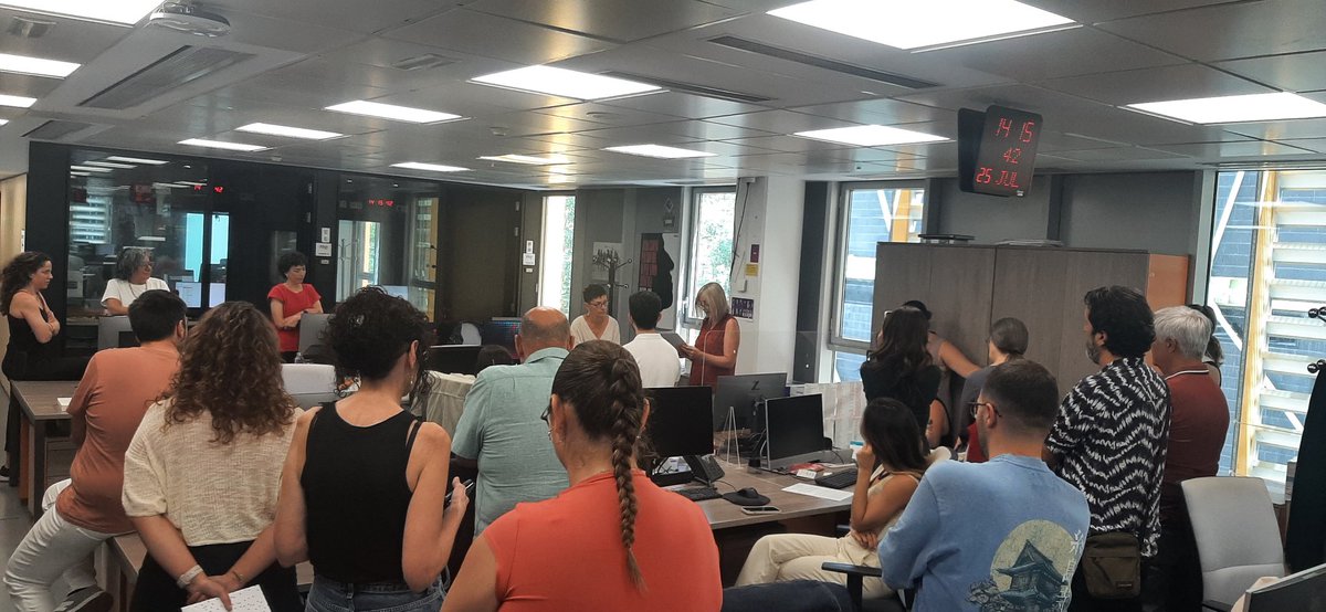 Vicenç Sanclemente (@vsanclmnt) on Twitter photo Consens en l'estimació a la redacció d'informatius de <a href="/radio4_rne/">radio4_rne</a> cap a <a href="/MontseGari/">Montse Garí Nogués</a> que avui es jubila. Més de 40 anys de servei als seus companys i companyes de <a href="/RTVECatalunya/">RTVE Catalunya</a> I avui li hem agraīt! Consens en l'estimació a la redacció d'informatius de <a href="/radio4_rne/">radio4_rne</a> cap a <a href="/MontseGari/">Montse Garí Nogués</a> que avui es jubila. Més de 40 anys de servei als seus companys i companyes de <a href="/RTVECatalunya/">RTVE Catalunya</a> I avui li hem agraīt!