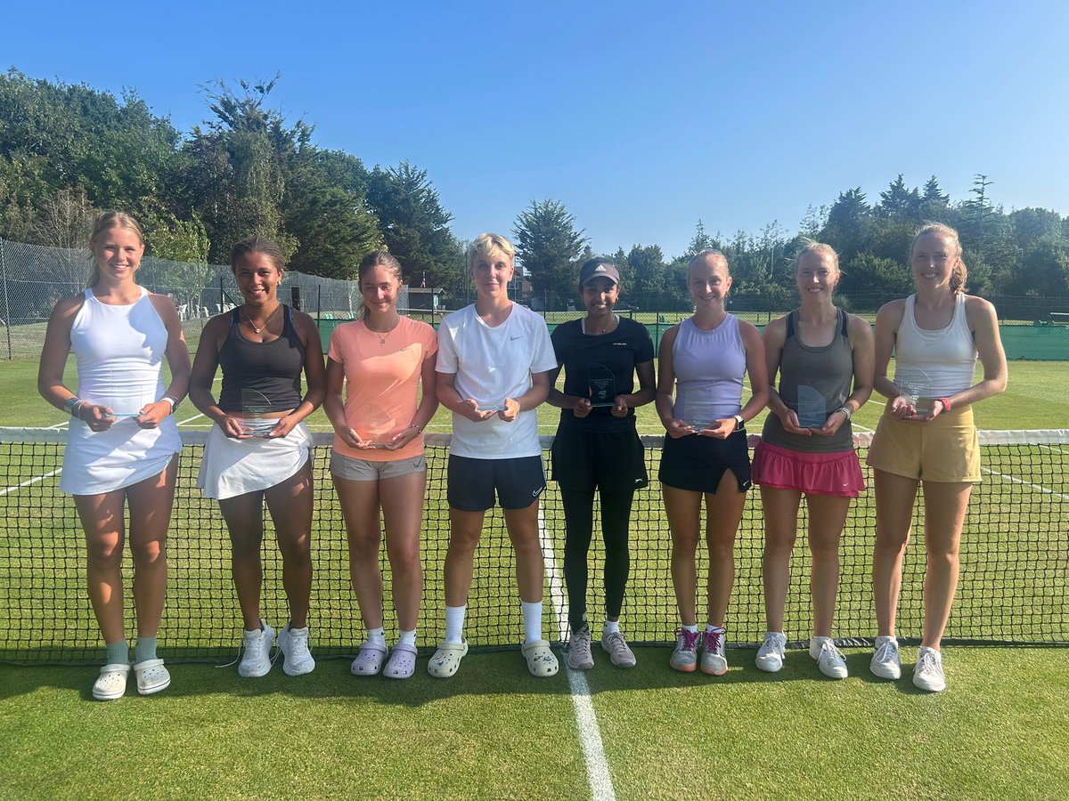 🎾 County Cup | Day 5 🎾

DOUBLE PROMOTION for Team Cambs! 

👊 Men’s Team took down top-of-the-table Middlesex 6-3 to seal 2nd &amp; move up to Group 1!

🔥 Women’s Team went undefeated all week, finishing with a 6-3 win over Sussex to win Group 5!

What. A. Week. #CountyCupTennis