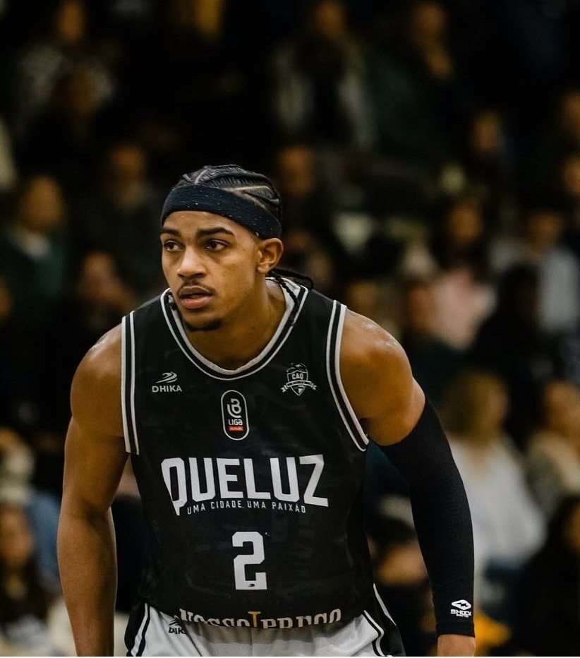 Alex_ReyesIB's tweet image. 🔵🔵 GREG PARHAM II llega al Alimerka Oviedo.

El base estadounidense procede del Queluz, equipo de la primera división portuguesa.

Formado en la universidad de South Alabama Jaguars.

ℹ️ 20.5 puntos, 3.9 rebotes y 4.7 asistencias en la Liga Betclic.

#PrimeraFEB