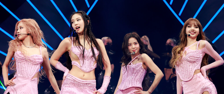 AboutMusicYT's tweet photo. 9 years ago today, BLACKPINK made their debut. https://t.co/zkSLgkn0Nj