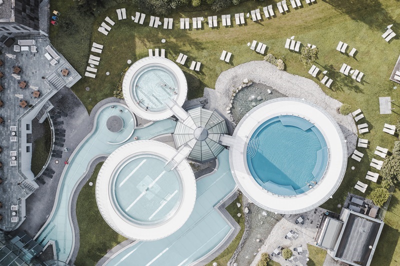 Aqua Dome: dalle Panoramiche escursioni, al benessere delle piscine e le saune
eventinews24.com/2025/07/aqua-d…
#AquaDome <a href="/joinH2OTEL/">H2otel e Aquadome</a> #Längenfeld #Tirolo #Ötztal #terme #saune #benessere #spa #relax #wellness #rigenerazione #piscinetermali #escursioni