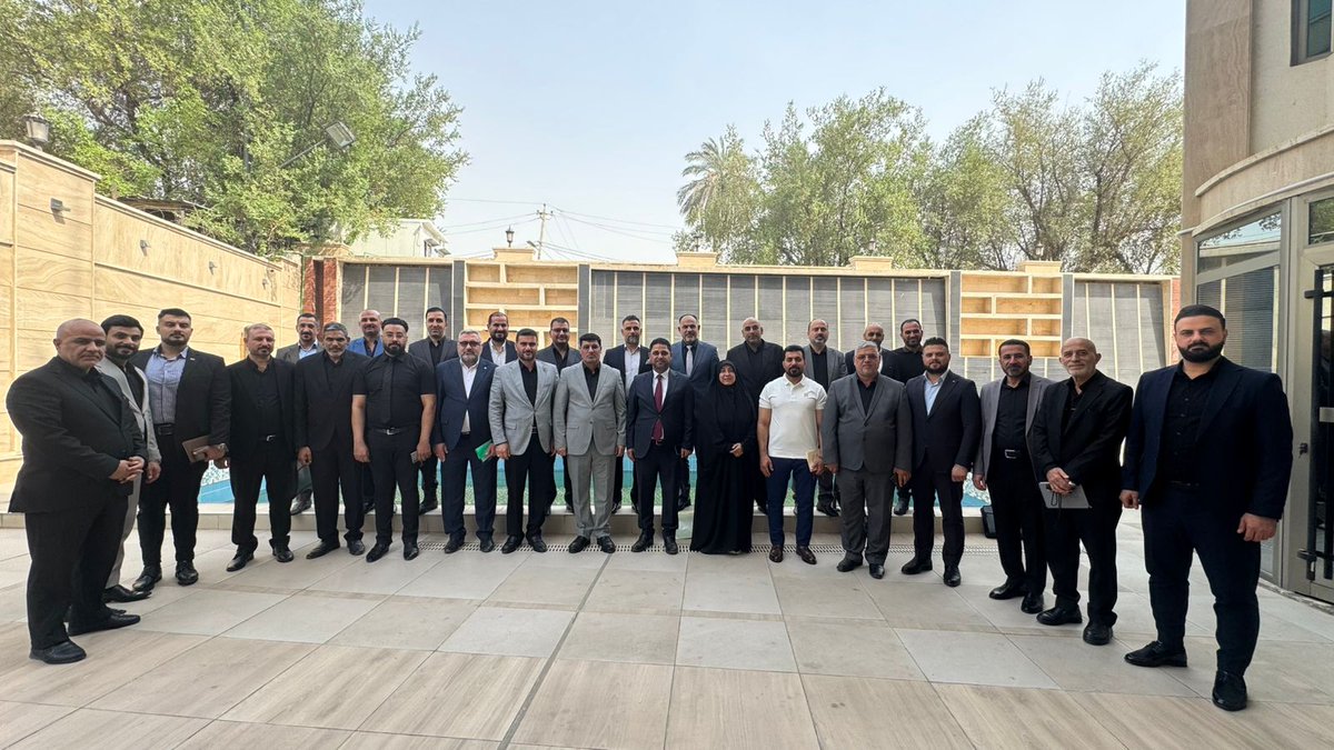 قسمُ التنظيمِ السياسيّ لحركةِ الصادقون يعقدُ اجتماعاً موسّعاً استعداداً للاستحقاقاتِ الانتخابيةِ المقبلة

عقدَ قسمُ التنظيمِ السياسيّ المركزيّ لحركةِ الصادقون، اليومَ الجمعة، اجتماعاً تنظيمياً موسّعاً في مقرّ الحركةِ بالعاصمةِ بغداد، برئاسةِ الدكتور عبد المهدي الخفاجي، وبحضورِ