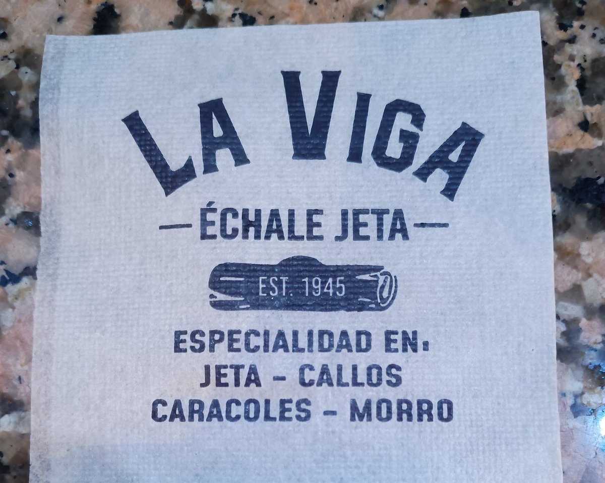 IgnasiBeaSegui's tweet image. Encara que sigui lleugeret, cal sopar sempre.