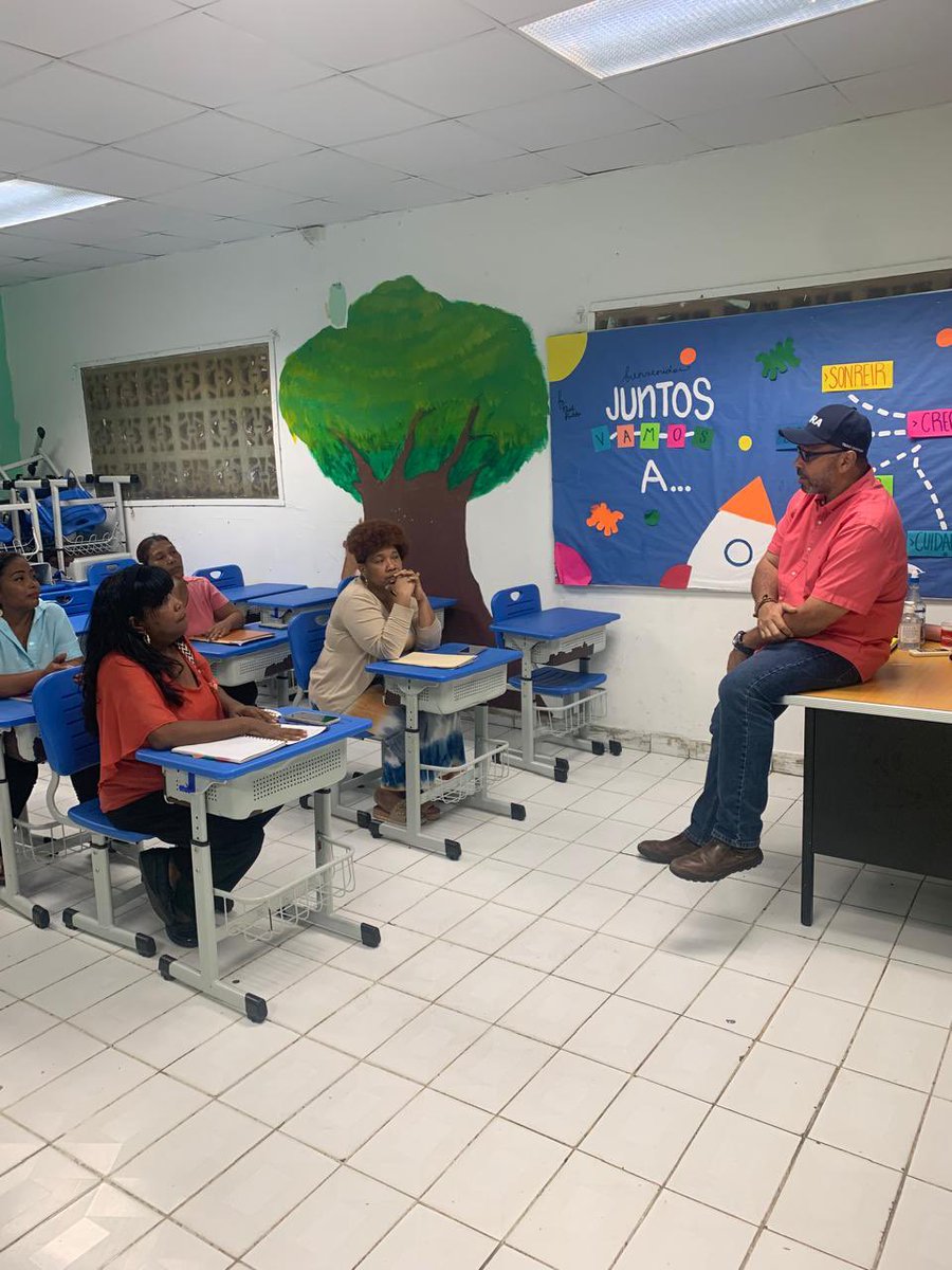Reunión con la Junta de Desarrollo Local de Cerro Viento Rural.