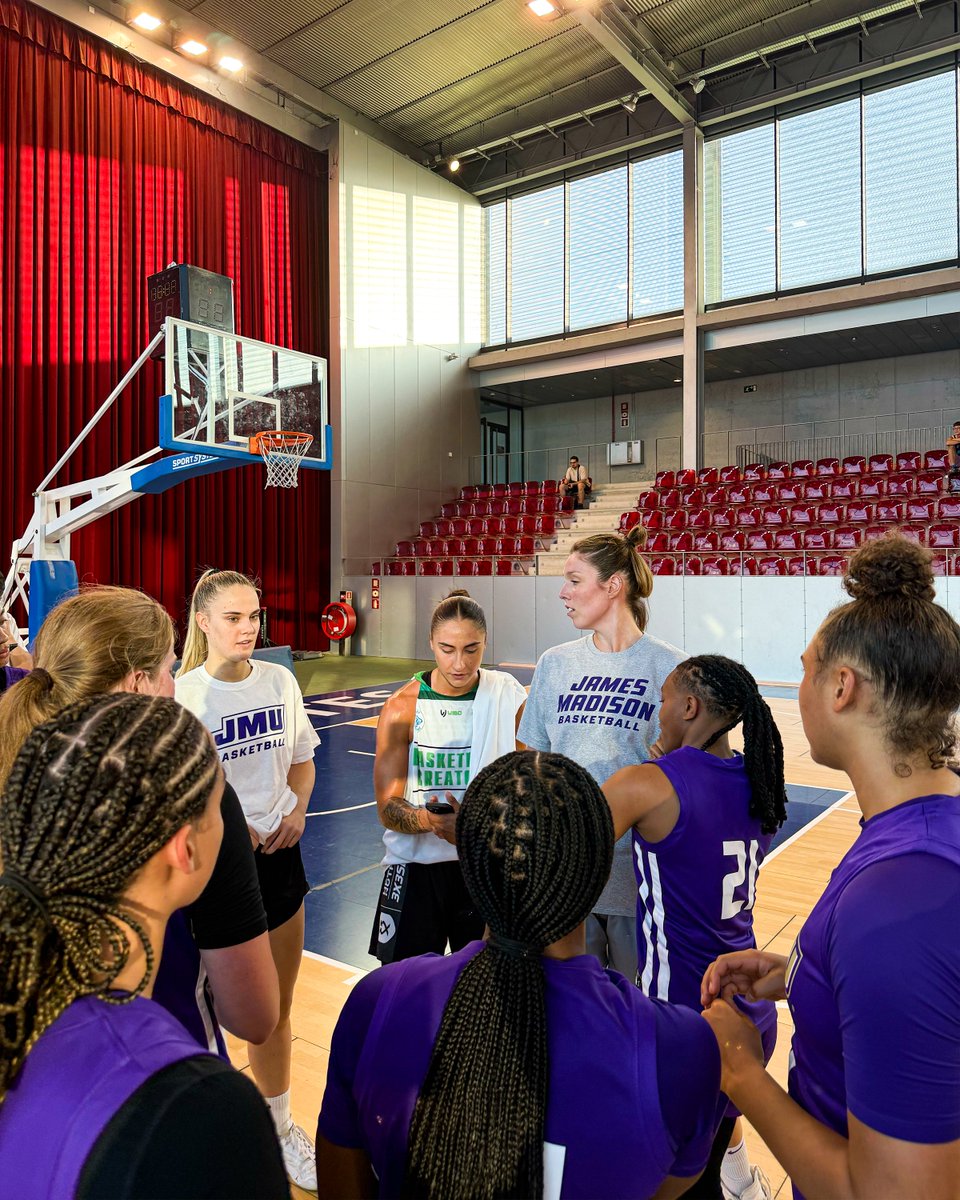 Made new friends today 🫂

#GoDukes