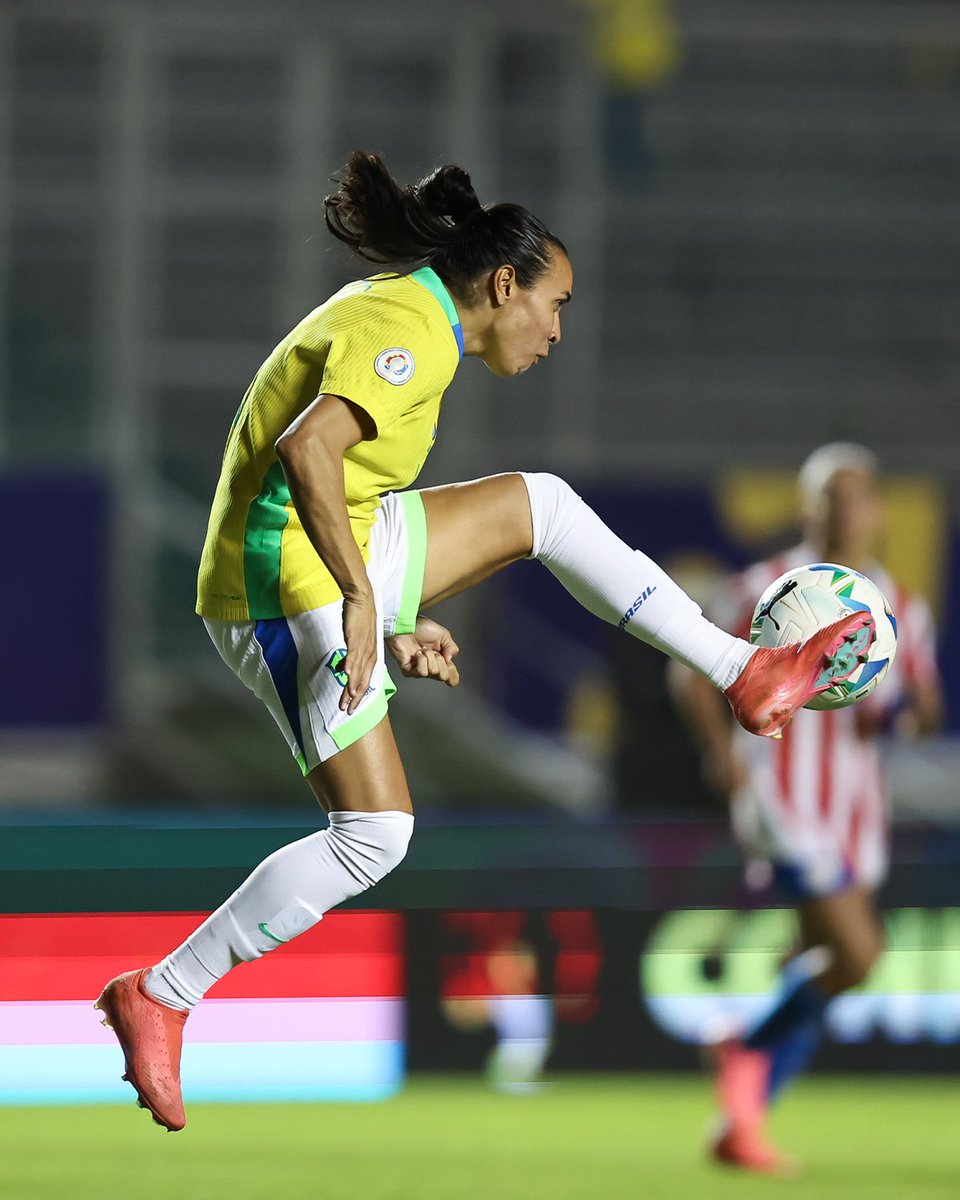 ORLPride's tweet image. The @CopaAmerica magic carries on as Marta, Angelina, and @SelecaoFeminina play their final group stage match 🪄
🇧🇷🆚🇨🇴
8 p.m. ET