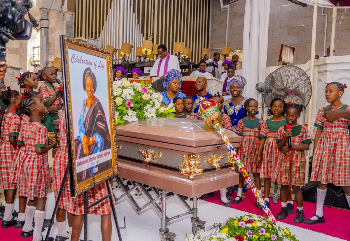 Adebo_ogund's tweet image. It was a solemn yet inspiring moment today as I joined family, friends, and well-wishers at the Final Burial and Homegoing Service in honour of Ambassador Ibironke Olufunke Adefope, held at the Cathedral of St. Peter, Aremo, Ibadan.
We came together to celebrate the life of a…
