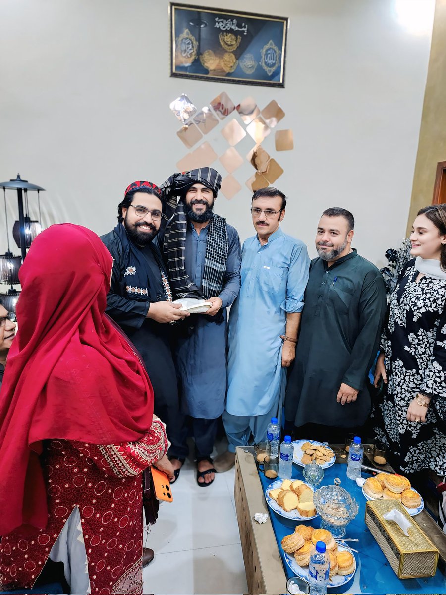 QTahirMsd's tweet image. آج شہید ذوالفقار علی بھٹو کے پوتے اور شہید مرتضی بھٹو کے بیٹے جونیئر ذوالفقار علی بھٹو سے ملاقات کی, جونیئر ذوالفقار علی بھٹو سے کچھ تلخ اور میٹھے سوالات بھی کئے ، جونئیر نے سیاست کی میدان میں قدم رکھا تو امید ہے کہ یہ سیاست کو ایک نیا روح دیگا❤️
@BhuttoZulfikar @fbhutto