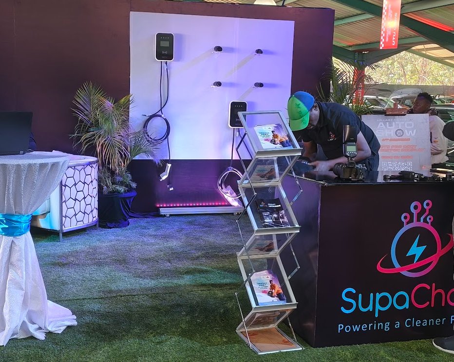 Curious where to charge your EV in Kenya? What types exist? Who's building the infrastructure? What connectors should I use?
This thread breaks it all down: locations, types, trends, and what it means for the future of mobility.
🧵👇
#ChajaSiChaja #EVKenya #ElectricVehicles