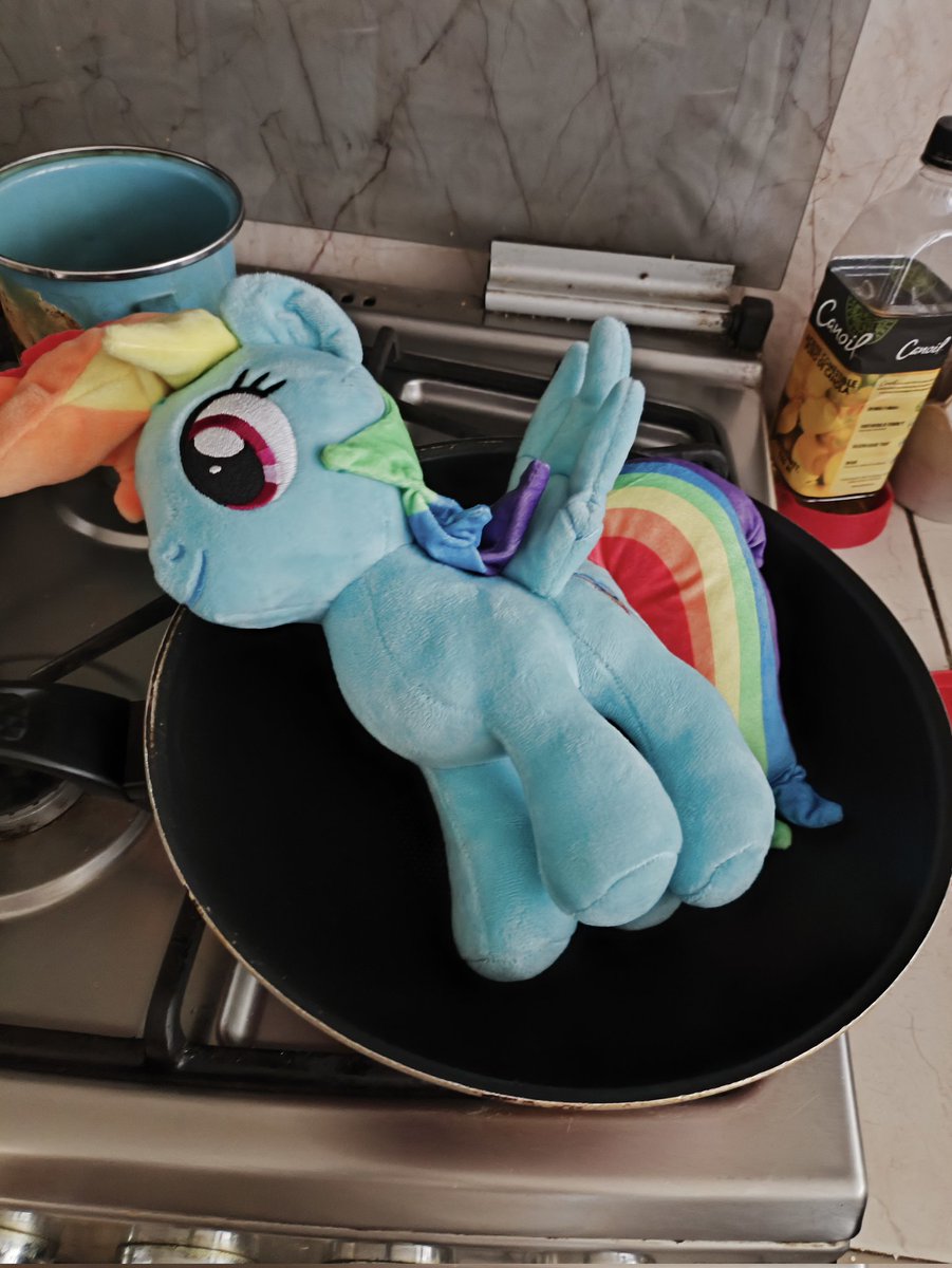 leemonPiiie's tweet image. I haven&apos;t forgotten about her
#cupcakesAu