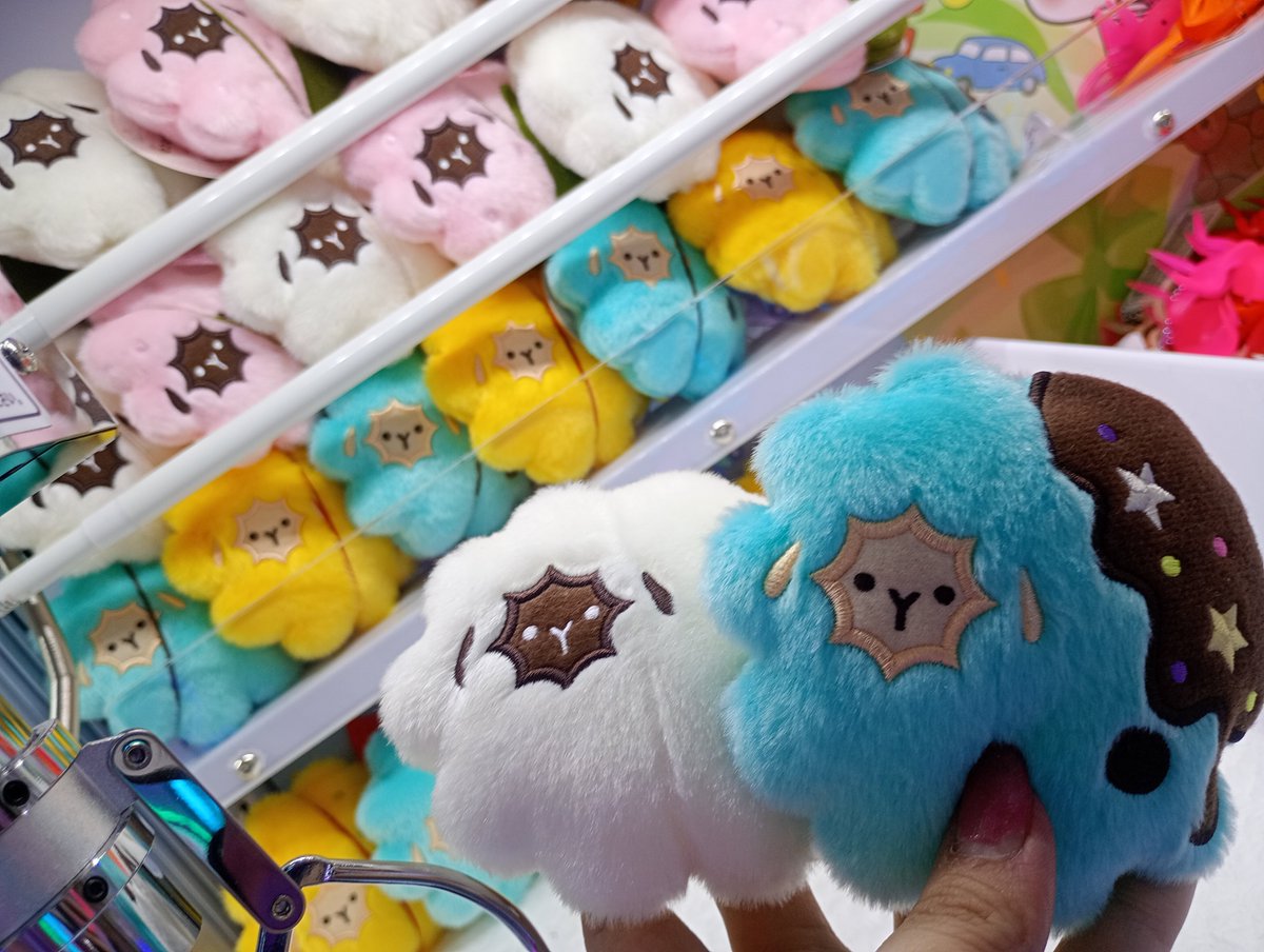 r1_ikeihin's tweet image. ⸜ 𝓝𝓮𝔀 ⸝
#ちびもこ ☁️🐏のマスコットが
#ラウンドワン限定プライズ で新登場🌟
ちいさくてもこもこしたかわいい羊🐏💘
ぜひぜひゲットしてください૮ ◜ᵕ◝ ა
#ちびもこさんぽ でポストしてね🎶