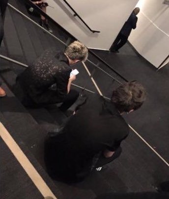 aleestyles91's tweet image. are you normal or you know the lore behind this photo?