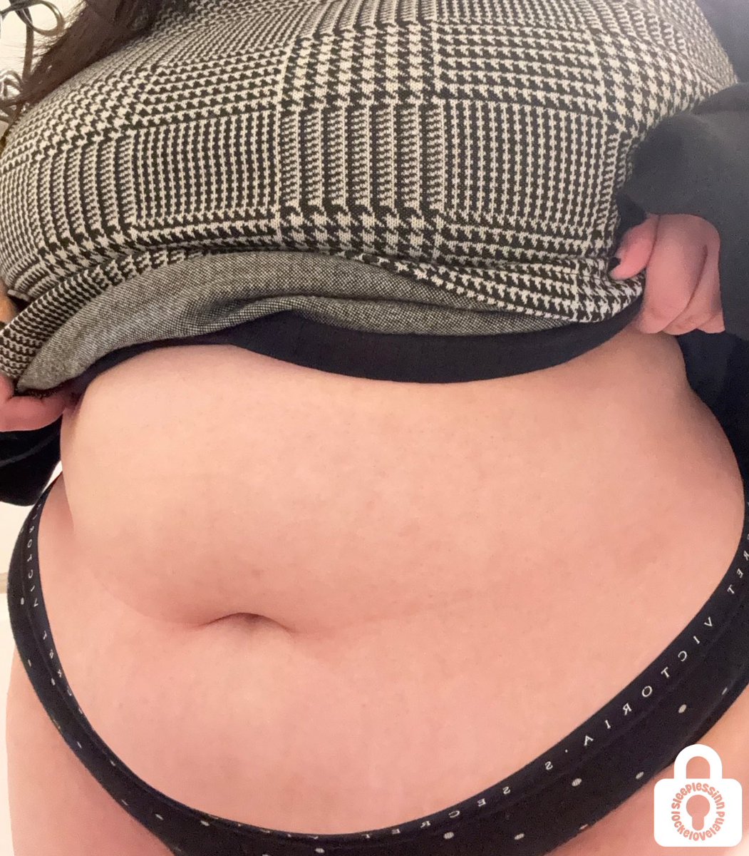 reposting these for #fatfemmefriday cause i can 🖤