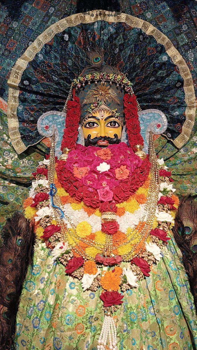 Payalgoyal1130's tweet image. श्याम बाबा, एक तू ही है,
जिसका ज़िक्र हर पल मुझमें है… और मेरा फ़िक्र सिर्फ तुझमें है।
          ।। जय श्री श्याम।।