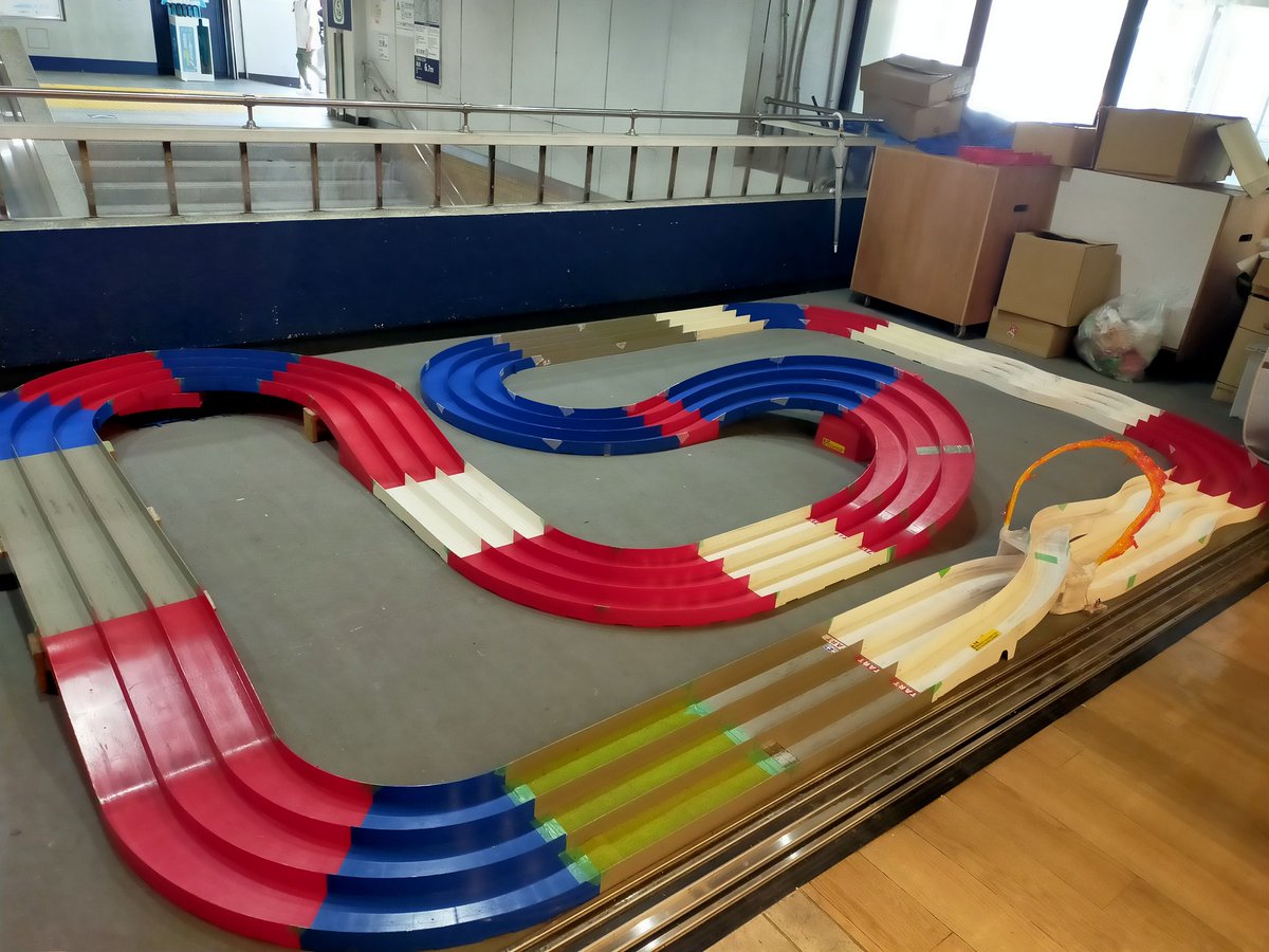 mini4_wnippori's tweet image. 7/26
本日！西日暮里ミニ四駆走行会イベントスタートしました〜
皆様のお越しをお待ちしております😊