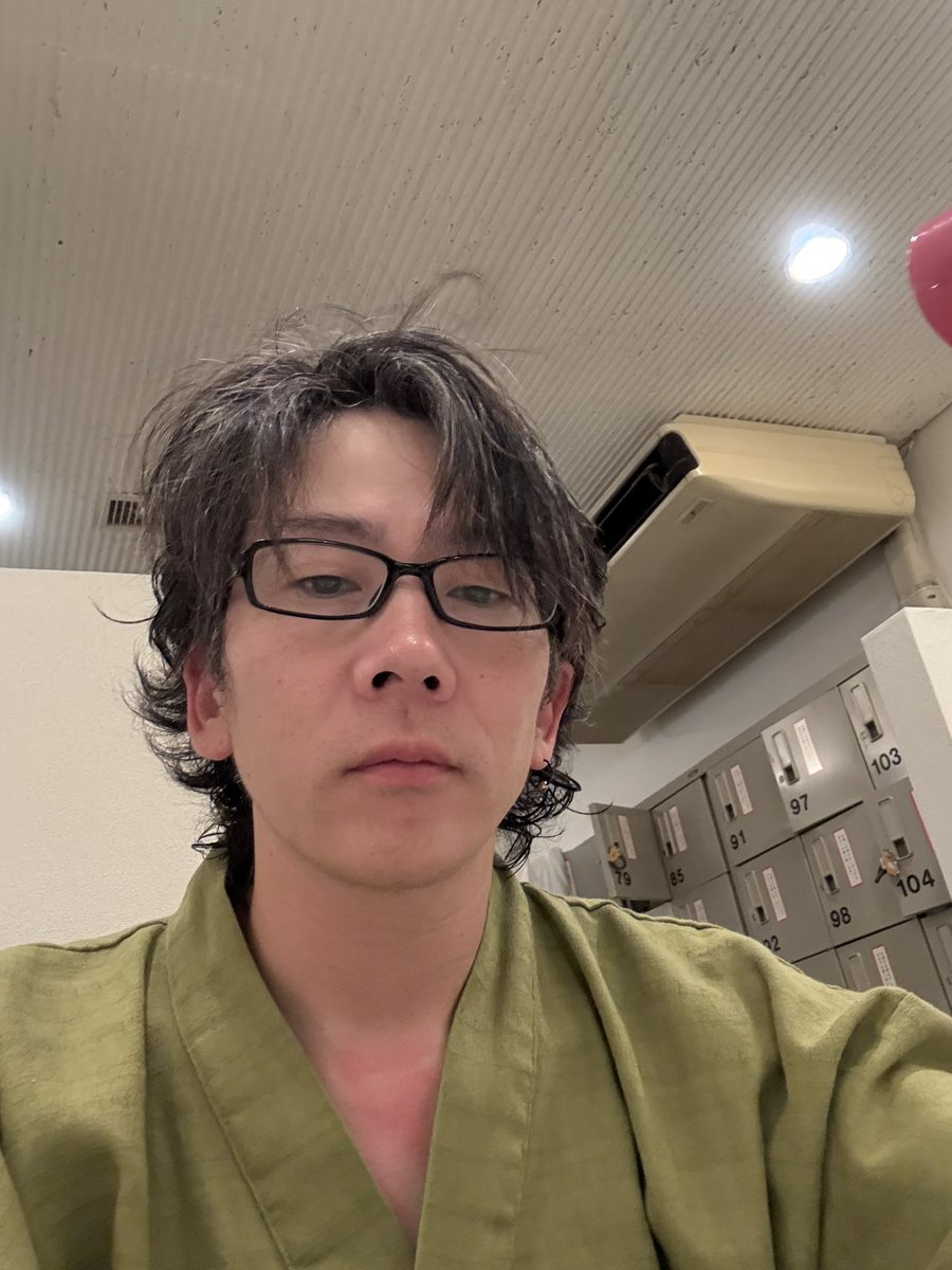 KRS_jk's tweet image. おはようございます。
サウナに2回入りましたところツヤが出たおっさん♪
今日は四国中央市に参ります。