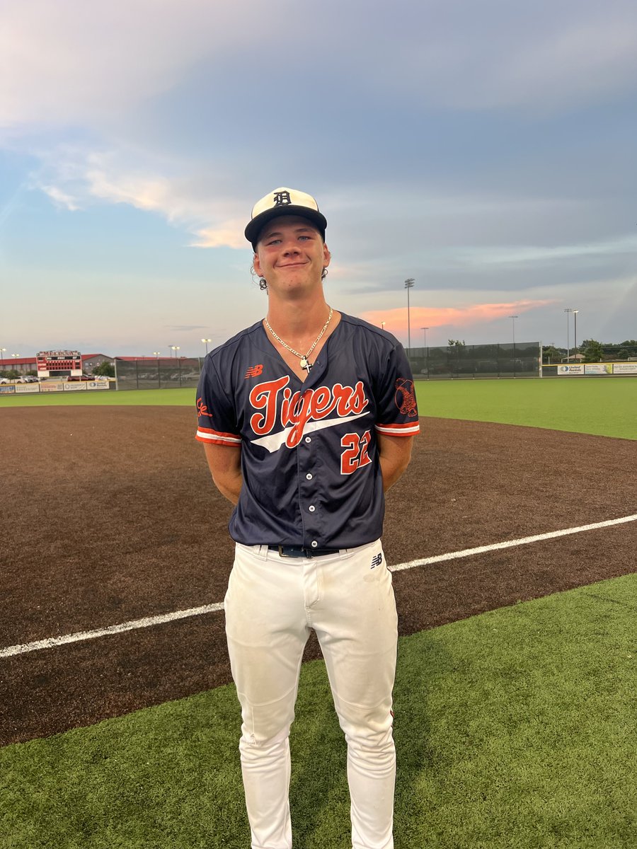 ✭Five Tool Texas✭ (@fivetooltexas) on Twitter photo F: <a href="/DTigerBaseball/">Dallas Tigers</a> West 16U Beavan/Killian 15, Risin Baseball Stanley 5
PoG: <a href="/ConnorJ12702/">Connor Jennings</a> 4-4, HR, 3B, 2B, 5 RBI
Notable: <a href="/cason_martinez/">Cason Martinez</a> 2-3, 2B, 2R F: <a href="/DTigerBaseball/">Dallas Tigers</a> West 16U Beavan/Killian 15, Risin Baseball Stanley 5
PoG: <a href="/ConnorJ12702/">Connor Jennings</a> 4-4, HR, 3B, 2B, 5 RBI
Notable: <a href="/cason_martinez/">Cason Martinez</a> 2-3, 2B, 2R