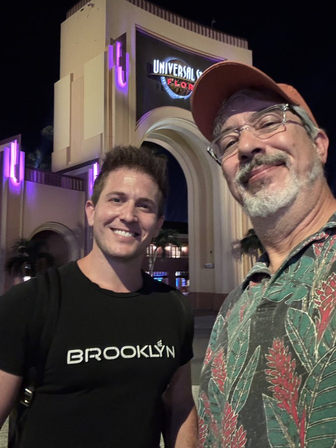 Scott_Herman's tweet image. Had dinner last night with the legendary @NeKap . 🔥

You all know him as the English Voice Actor of Madara Uchiha #NARUTO, Genryusai Yamamoto #BLEACH &amp;amp; he was just cast as Saint Figarland Garling #ONEPIECE 

Very excited to see him back in One Piece and in a big way! 🤯
