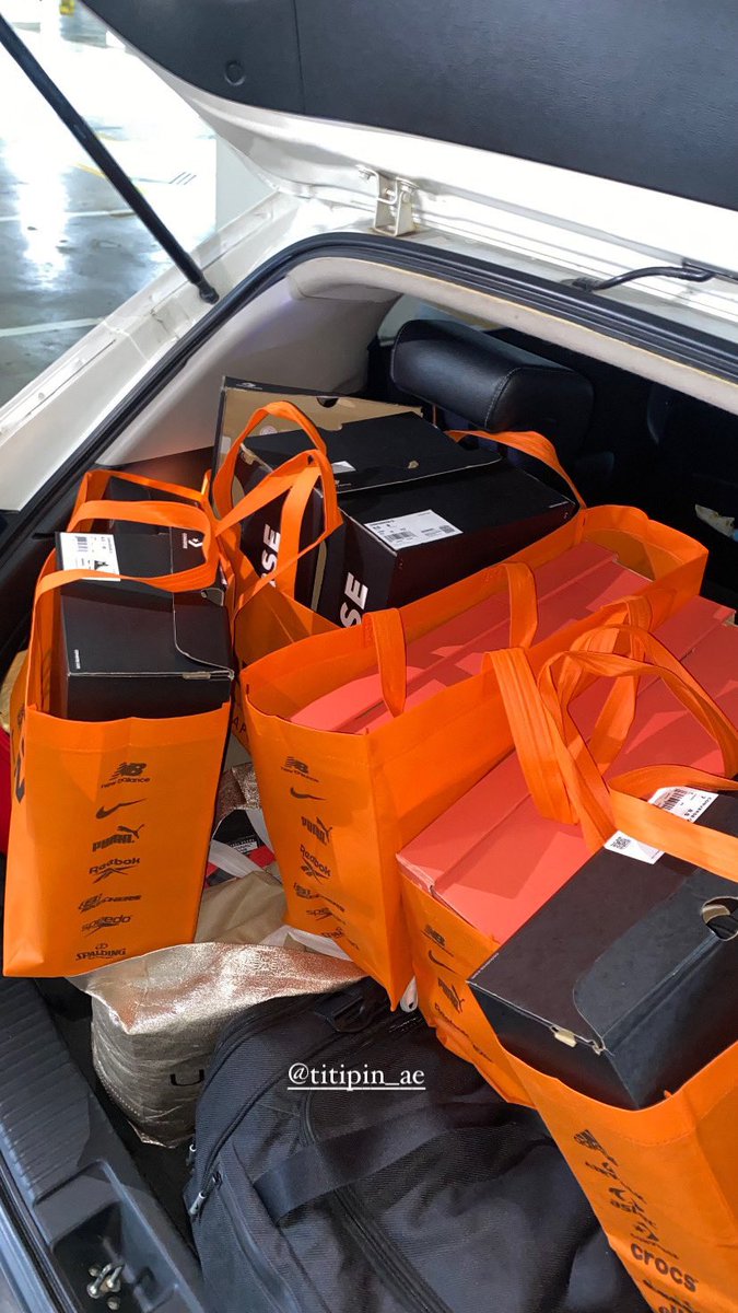 Hari ini open jastip lagi ya untuk converse✨
Full payment only‼️
Fee 20k/pcs
Pengiriman dari kab.bogor/bekasi
Dom bekasi/cibubur/kotwis/vilnus bisa cod

Yang mau boleh langsung dm aja model dan  size nya yaa biar bisa aku data. Jadi nanti aku tinggal tanya stok ke staffnya🥰