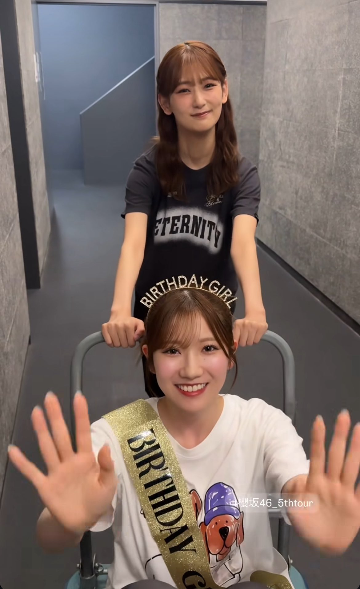 櫻坂46サイン入り Tシャツ　小田倉麗奈 61tD5m0MGBL._UF350,350_QL50_.jpg