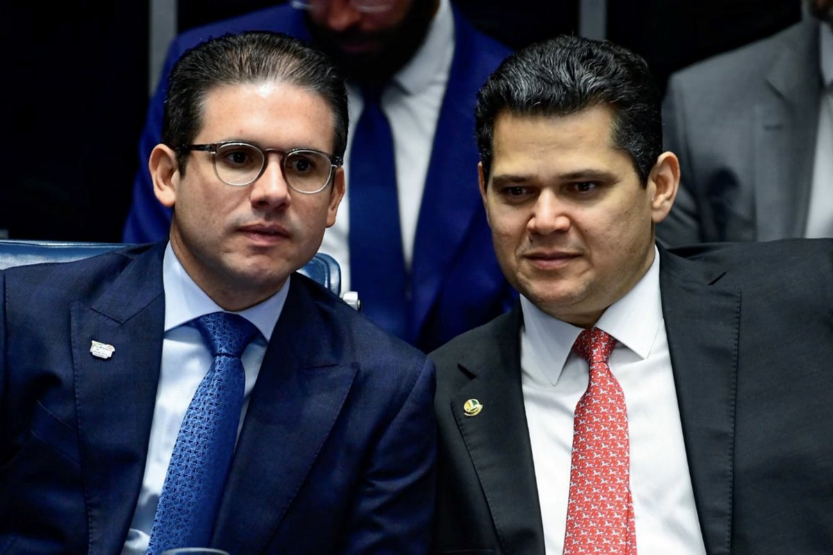OliverNoronha's tweet image. Davi Alcolumbre e Hugo Motta (Timão e Pumba) estão dispostos a permanecerem fiéis a Alexandre de Moraes até o fim. Ambos estão profundamente enraizados na extrema corrupção, assim como seus familiares e próximos.
Eles estão sem saída. O tombo vai ser muito forte.