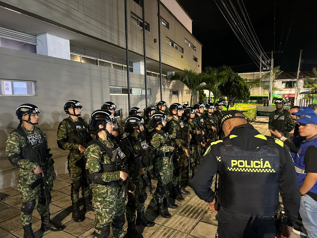 Nuestra Policía Militar está lista para salir a acompañar a las autoridades civiles en los operativos del fin de semana.

Cuidamos a nuestra gente con todas las capacidades.