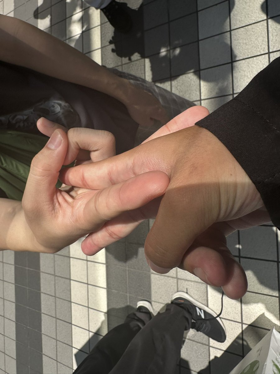 Iya_lazy's tweet image. フレンドと出会って5秒で合体