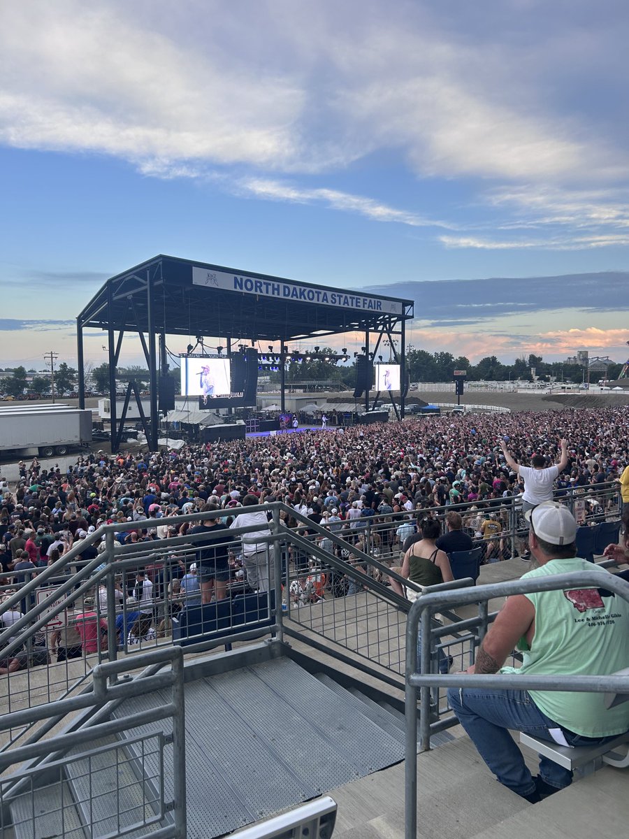 Mike Schmitt tweet media