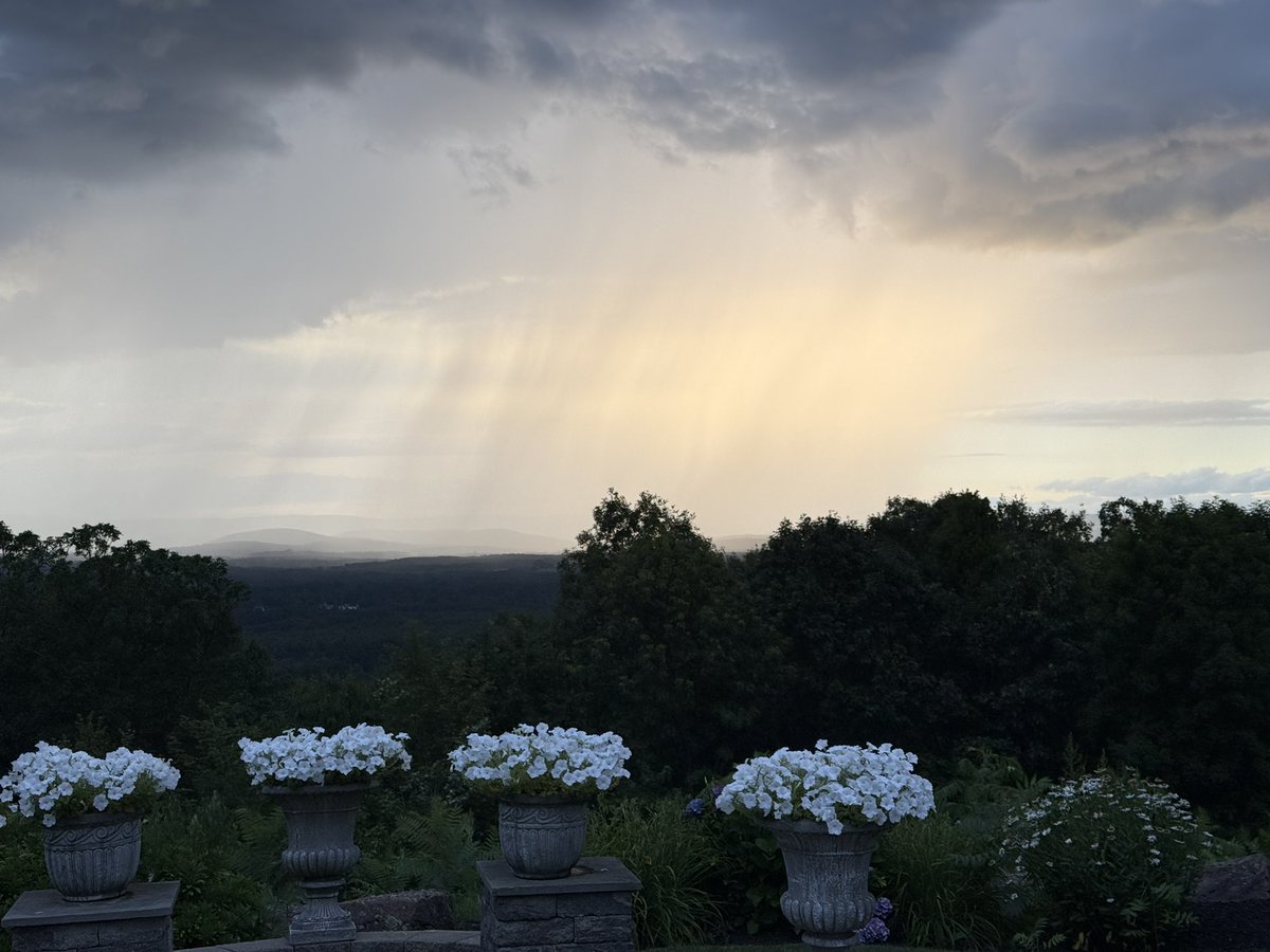 caryschmidt's tweet image. Beautiful sunset and storms over the Berkshire Mnts. tonight!