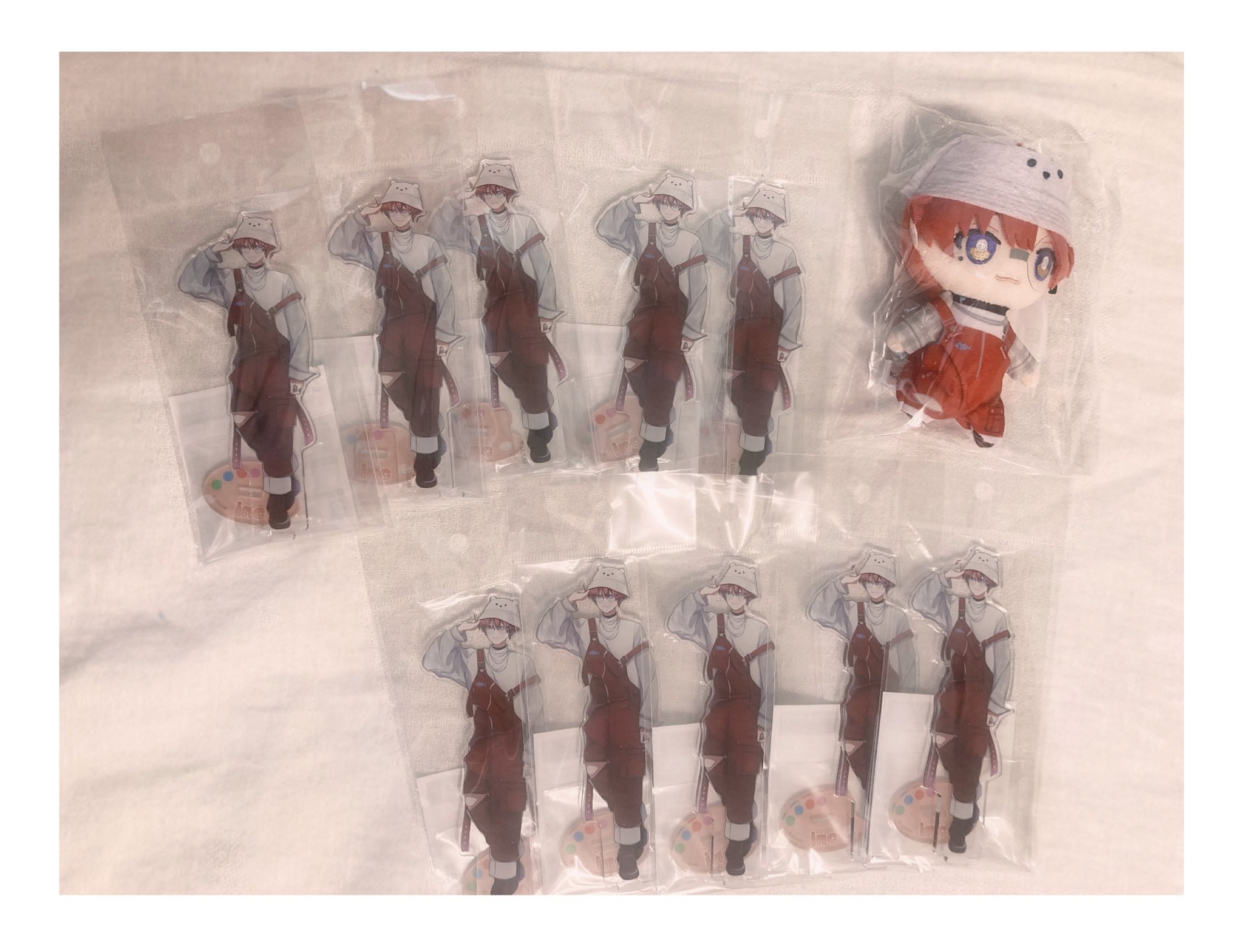 なち アクスタまとめ売り あおいぬ on X: 