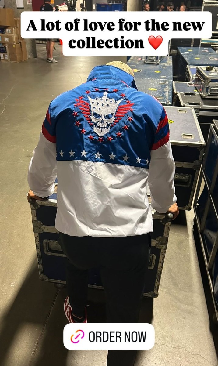 rhodescoded's tweet image. the windbreakers have been some of my favorite pieces of merch and this one tops the list, can't wait to get it ❤️ @CodyRhodes