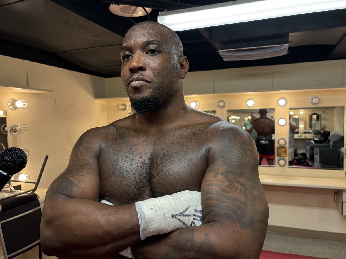Dave Weinberg (@daveweinberg19) on Twitter photo Smithville heavyweight Bruce Seldon (7-0, 6 KOs) with 46-second KO over Alexis Soriano Taveras (3-3).
<a href="/BoxingInsider/">Boxing Insider Promotions</a>
<a href="/TropicanaAC/">Tropicana AC</a> Smithville heavyweight Bruce Seldon (7-0, 6 KOs) with 46-second KO over Alexis Soriano Taveras (3-3).
<a href="/BoxingInsider/">Boxing Insider Promotions</a>
<a href="/TropicanaAC/">Tropicana AC</a>