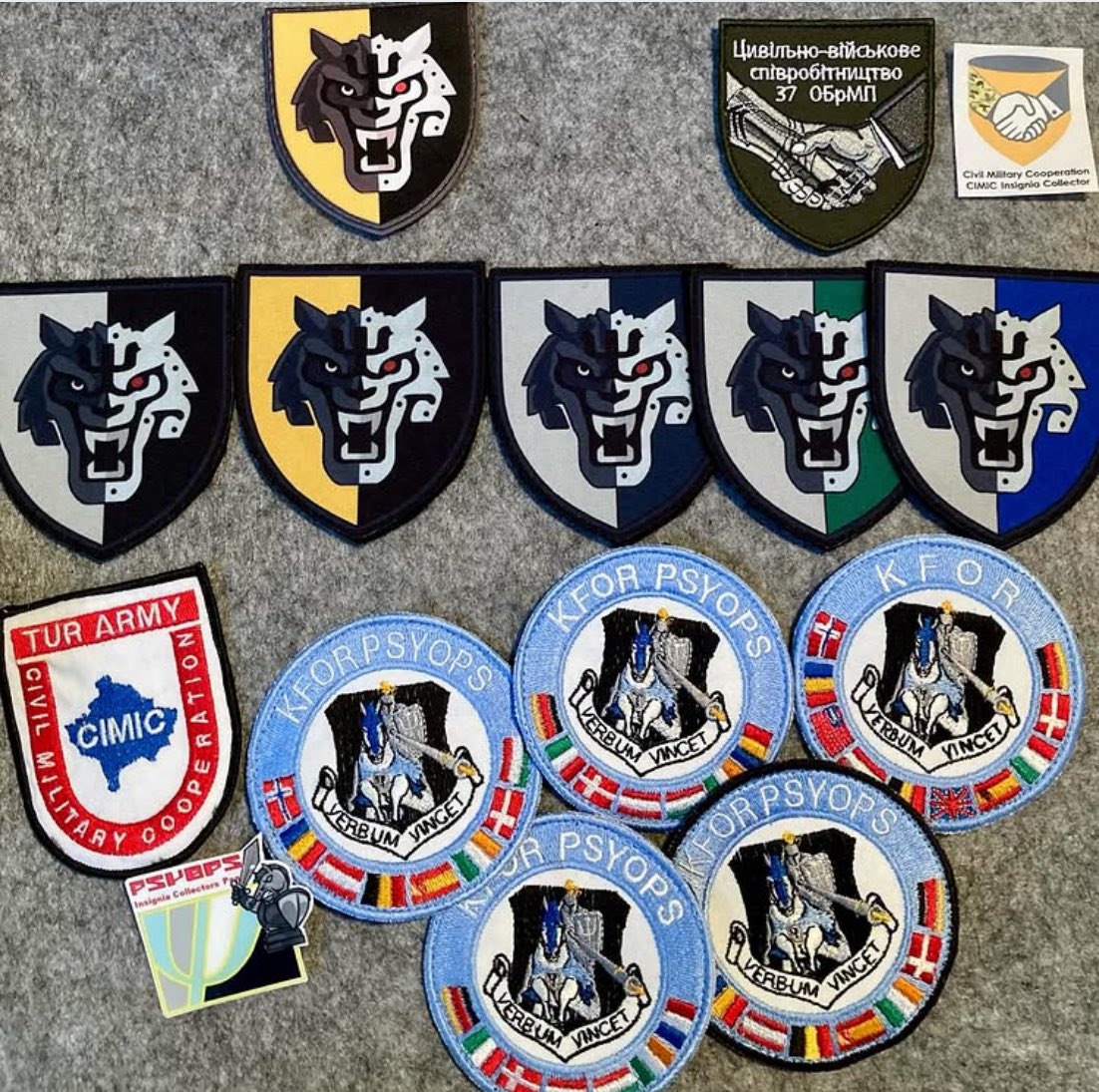 A huge dent made in my NATO KFOR Multinational flag patch collection!  These patches represent participating nations (on rotation) @ KFOR PSYOPS.  Additional items received  🇺🇦 PSYOPS Centre items (sublimated manufacture) + new SOF Cmd yellow version in pvc
2 sneaky CIMIC items