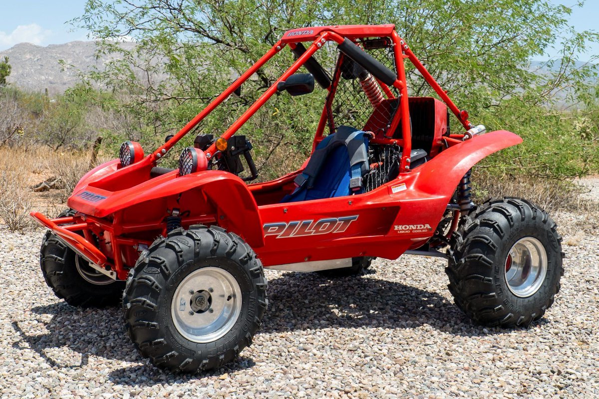 Silodrome's tweet image. This is a Honda Pilot FL400R from 1989 that has just been given a series of upgrades and some mechanical maintenance to get it ready for a new owner.
buff.ly/SC6vDQi