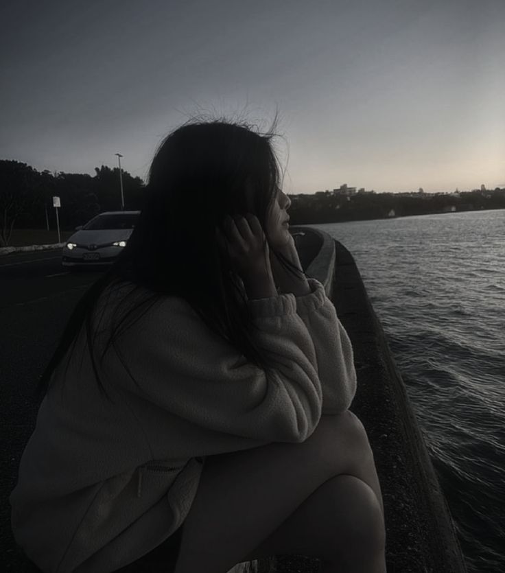 Natasha Yadav (@imnatasha09) on Twitter photo рдЗрд╕ рджреБрдирд┐рдпрд╛ рдореЗрдВ рдФрд░рдд рд╣реЛрдирд╛ рдмрд╣реБрдд рдореБрд╢реНрдХрд┐рд▓ рдХрд╛рдо рд╣реИред рдЖрджрдореА рд╣реЛрдиреЗ рдХреЗ рдмрд╣реБрдд рд╕рд╛рд░реЗ рдЕрд╡реИрдз рдлрд╛рдпрджреЗ рд╣реИрдВред рдЖрджрдорд┐рдпреЛрдВ рдХреЛ рд╣рд░ рдорд╣реАрдиреЗ 5 рджрд┐рди рдкреАрд░рд┐рдпрдбреНрд╕ рдирд╣реАрдВ рдЭреЗрд▓рдиреЗ рдкрдбрд╝рддреЗред рдорддрд▓рдм рдЖрджрдорд┐рдпреЛрдВ рдХрд╛ рдЙрдирдХреЗ рдЬреАрд╡рди рдХрд╛ 16.6% рд╕рдордп рдмрдЪ рдЧрдпрд╛, рдЬреЛ рдФрд░рддреЛрдВ рдХрд╛ рдкреАрд░рд┐рдпрдбреНрд╕ рдореЗрдВ рдЪрд▓рд╛ рдЬрд╛рддрд╛ рд╣реИред рдПрдХ рдмрдЪреНрдЪрд╛ рдкреИрджрд╛ рдХрд░рдиреЗ рдХреЗ рд▓рд┐рдП рдЬреЛ рдЖрджрдореА рдХреА рднреВрдорд┐рдХрд╛ рд╣реИ рд╡реЛ рд╕рд┐рд░реНрдл рдХреБрдЫ рдЗрд╕ рджреБрдирд┐рдпрд╛ рдореЗрдВ рдФрд░рдд рд╣реЛрдирд╛ рдмрд╣реБрдд рдореБрд╢реНрдХрд┐рд▓ рдХрд╛рдо рд╣реИред рдЖрджрдореА рд╣реЛрдиреЗ рдХреЗ рдмрд╣реБрдд рд╕рд╛рд░реЗ рдЕрд╡реИрдз рдлрд╛рдпрджреЗ рд╣реИрдВред рдЖрджрдорд┐рдпреЛрдВ рдХреЛ рд╣рд░ рдорд╣реАрдиреЗ 5 рджрд┐рди рдкреАрд░рд┐рдпрдбреНрд╕ рдирд╣реАрдВ рдЭреЗрд▓рдиреЗ рдкрдбрд╝рддреЗред рдорддрд▓рдм рдЖрджрдорд┐рдпреЛрдВ рдХрд╛ рдЙрдирдХреЗ рдЬреАрд╡рди рдХрд╛ 16.6% рд╕рдордп рдмрдЪ рдЧрдпрд╛, рдЬреЛ рдФрд░рддреЛрдВ рдХрд╛ рдкреАрд░рд┐рдпрдбреНрд╕ рдореЗрдВ рдЪрд▓рд╛ рдЬрд╛рддрд╛ рд╣реИред рдПрдХ рдмрдЪреНрдЪрд╛ рдкреИрджрд╛ рдХрд░рдиреЗ рдХреЗ рд▓рд┐рдП рдЬреЛ рдЖрджрдореА рдХреА рднреВрдорд┐рдХрд╛ рд╣реИ рд╡реЛ рд╕рд┐рд░реНрдл рдХреБрдЫ