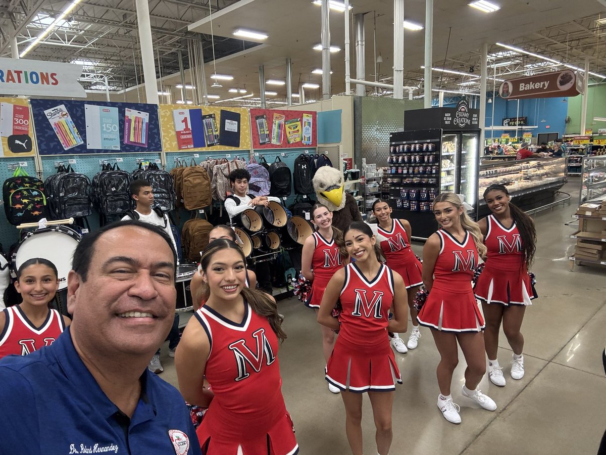 r0hernandez's tweet image. Thank you to our Veterans Memorial Eagle Cheer and Drumline for cheering us on at the HEB-United Way Supply our Students (SOS) Back to School event. Our great partnerships continue. Great coverage by our friends from KRIS6 News!