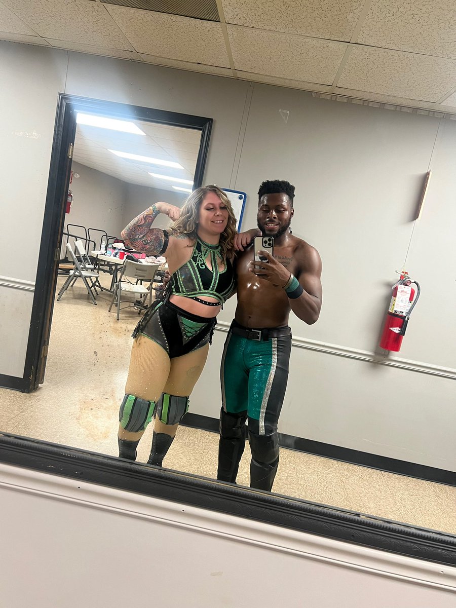 ArieAlexanderAA's tweet image. 2 superstars ⭐️