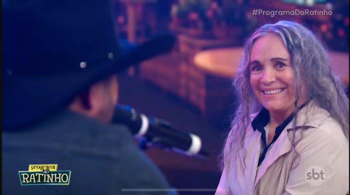 vitorpeccoli's tweet image. Cenas que nunca imaginei que veria:
Regina Duarte no boteco do #ProgramaDoRatinho