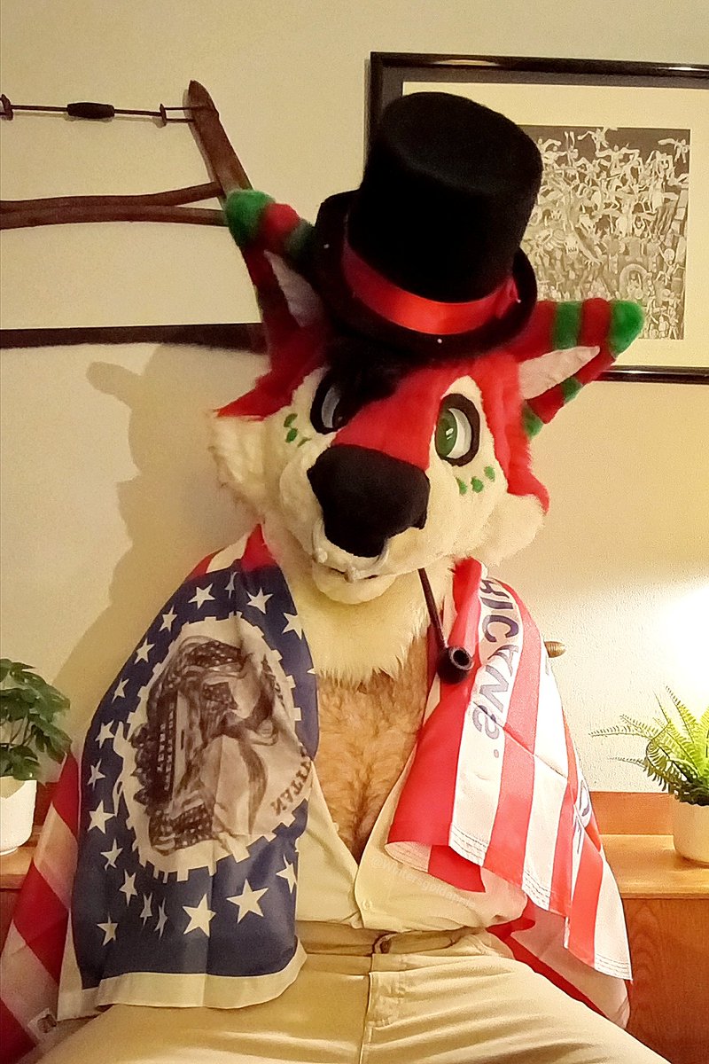 Wintersgoldapp0's tweet image. A real Native is someone who is willing to die fighting for his country... There's nothing more to it...
#FursuitFriday #Furry #AmericanFirst