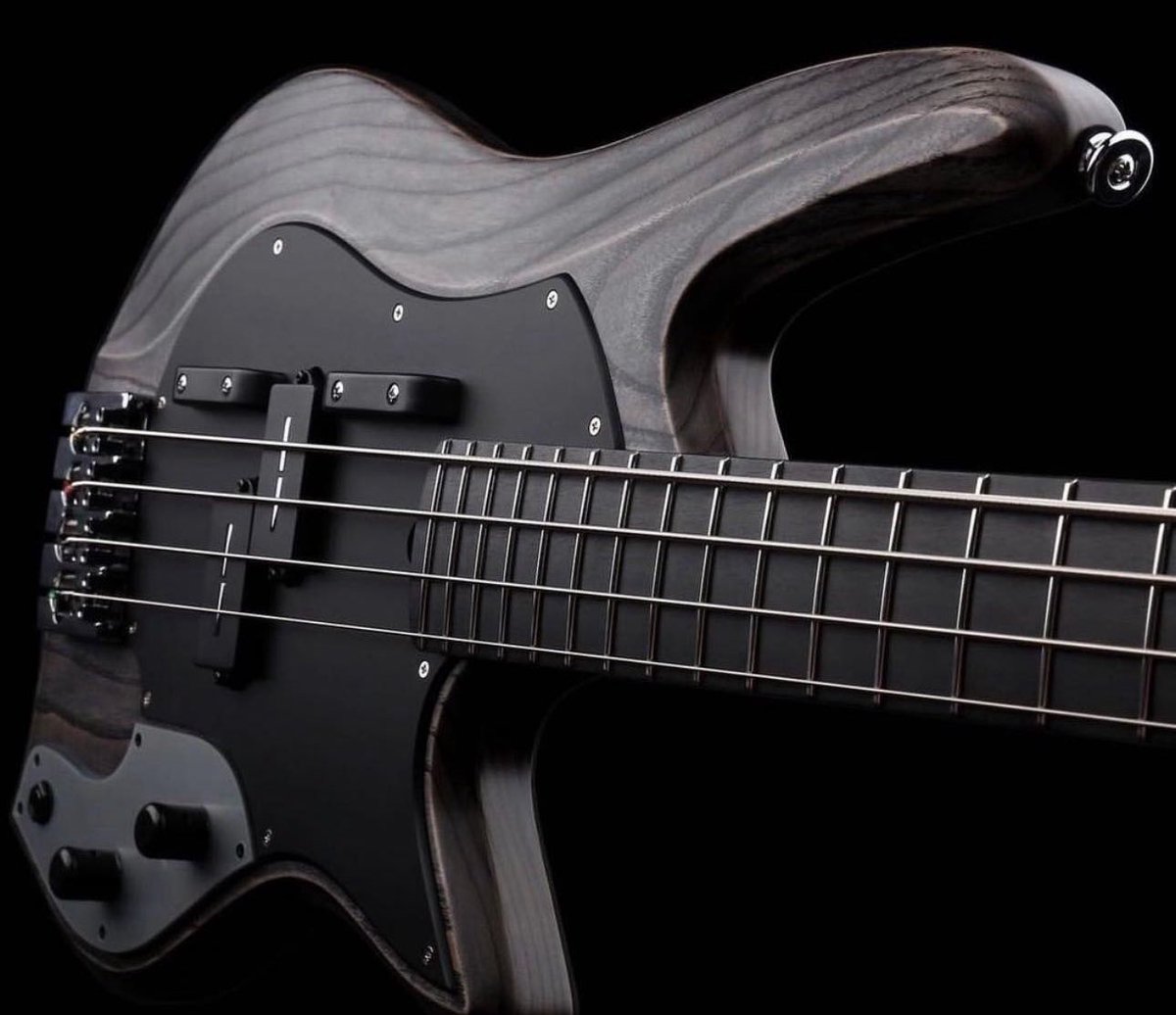 A Marusya Guitars DC2 bass