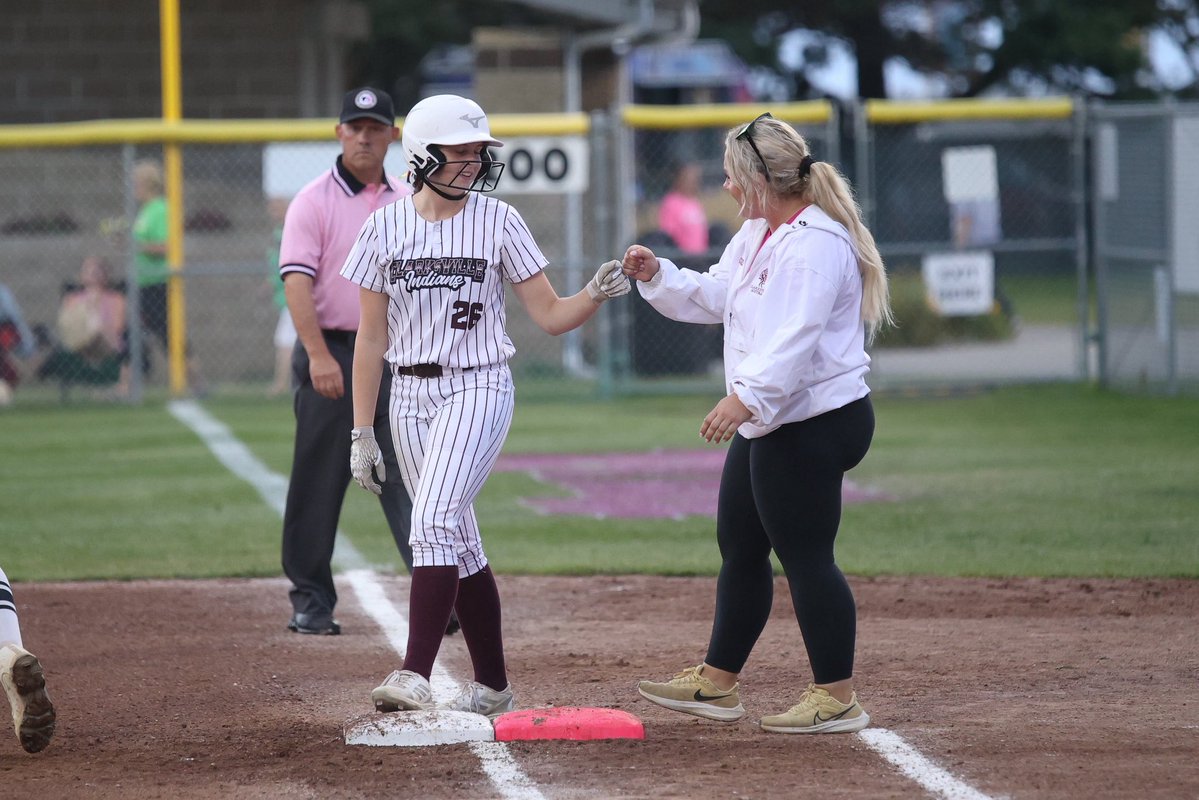 IAsoftball_'s tweet image. 🚨THROUGH 5🚨

WAYNE: 1
CLARKSVILLE: 4

#IAsoftball X #iahssb