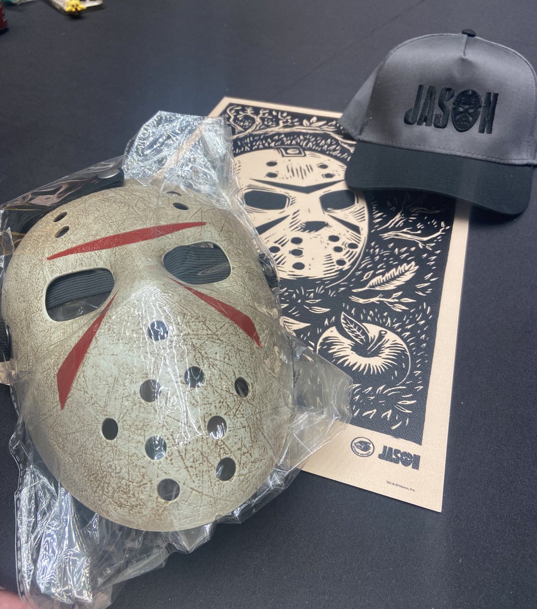 MelisaurRex's tweet image. Friday the 13th panel definitely gave the best swag #sdcc @SD_Comic_Con