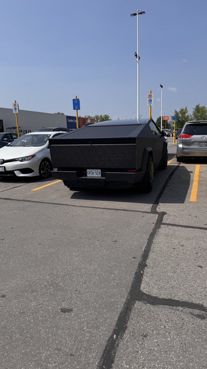 policompassjb's tweet image. Saw this atrocious “vehicle” today.
Anyone wanna take a guess on if they had an accessible parking pass?