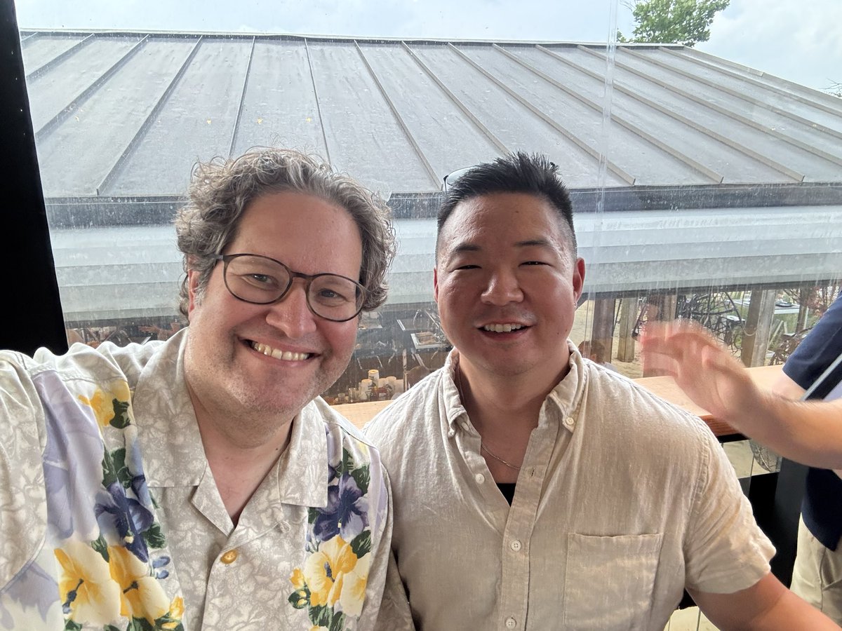 elliotthaut's tweet image. Trauma/ACS Fellowship graduation party tonight for 3 amazing @hopkinssurgery @HopkinsTrauma fellows. Good luck in your new jobs. @jdotjuhng @JosephSakran
