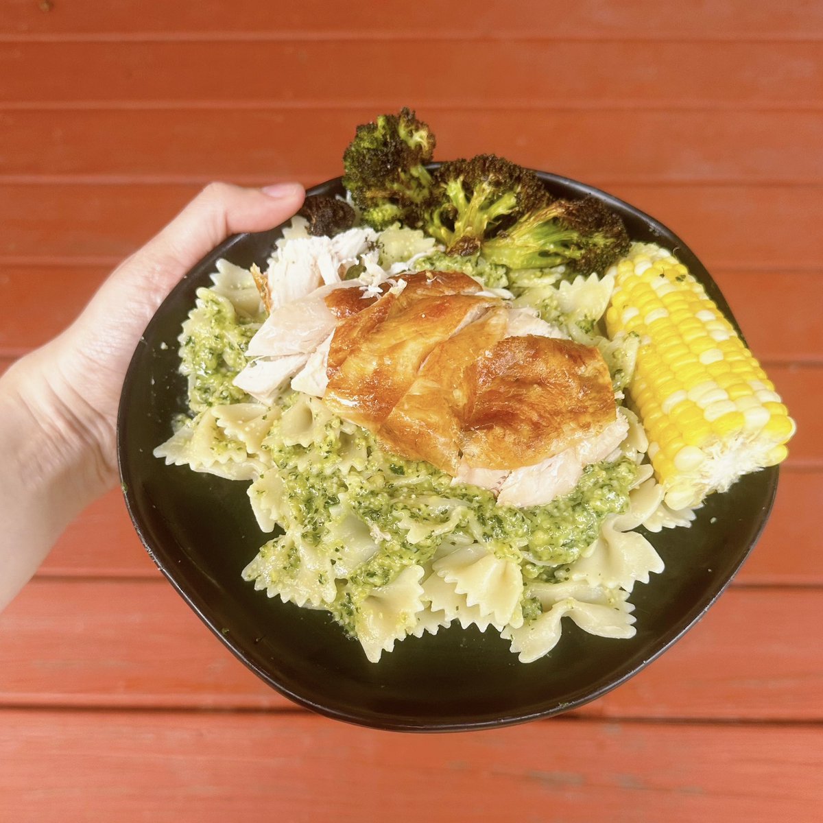 deckthisout's tweet image. farmers market season means homemade pesto !!! :)
