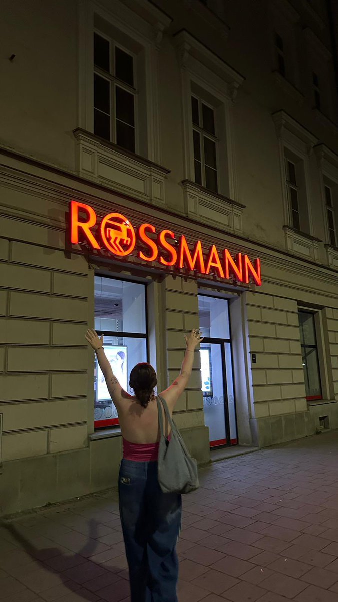 wstommo's tweet image. found my man in poland xx
