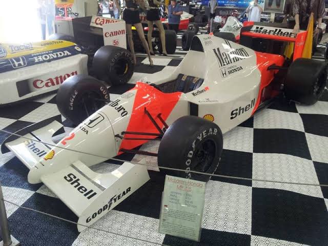 QuickNickRacing's tweet image. なんか違うって?
こまけぇこたぁいいんだよ。
フロントウイングあれば全部同志の世界🏎️
